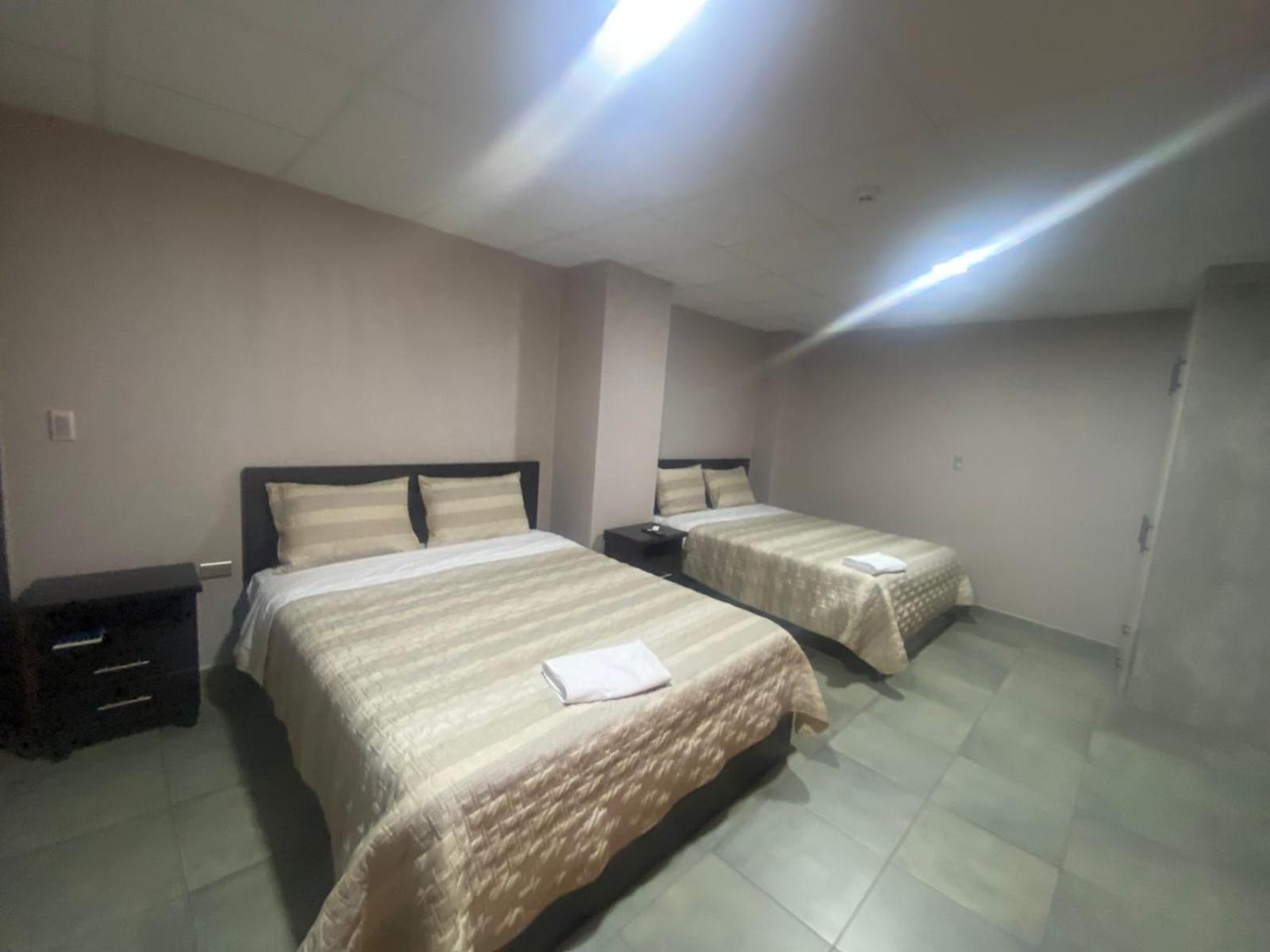 Stelar Hostal กูเอ็งกา ภายนอก รูปภาพ